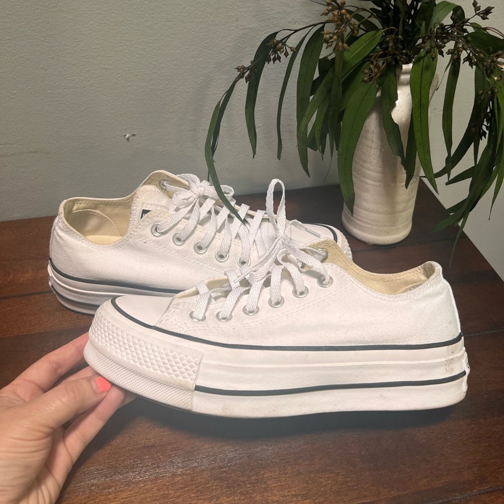 Converse Chuck Taylor All Star lift platform size 6.5
